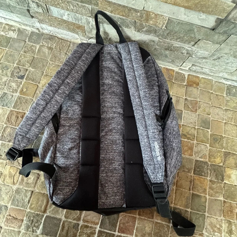 Adidas Heathered Gray Men's Backpack - Picture 4 of 10